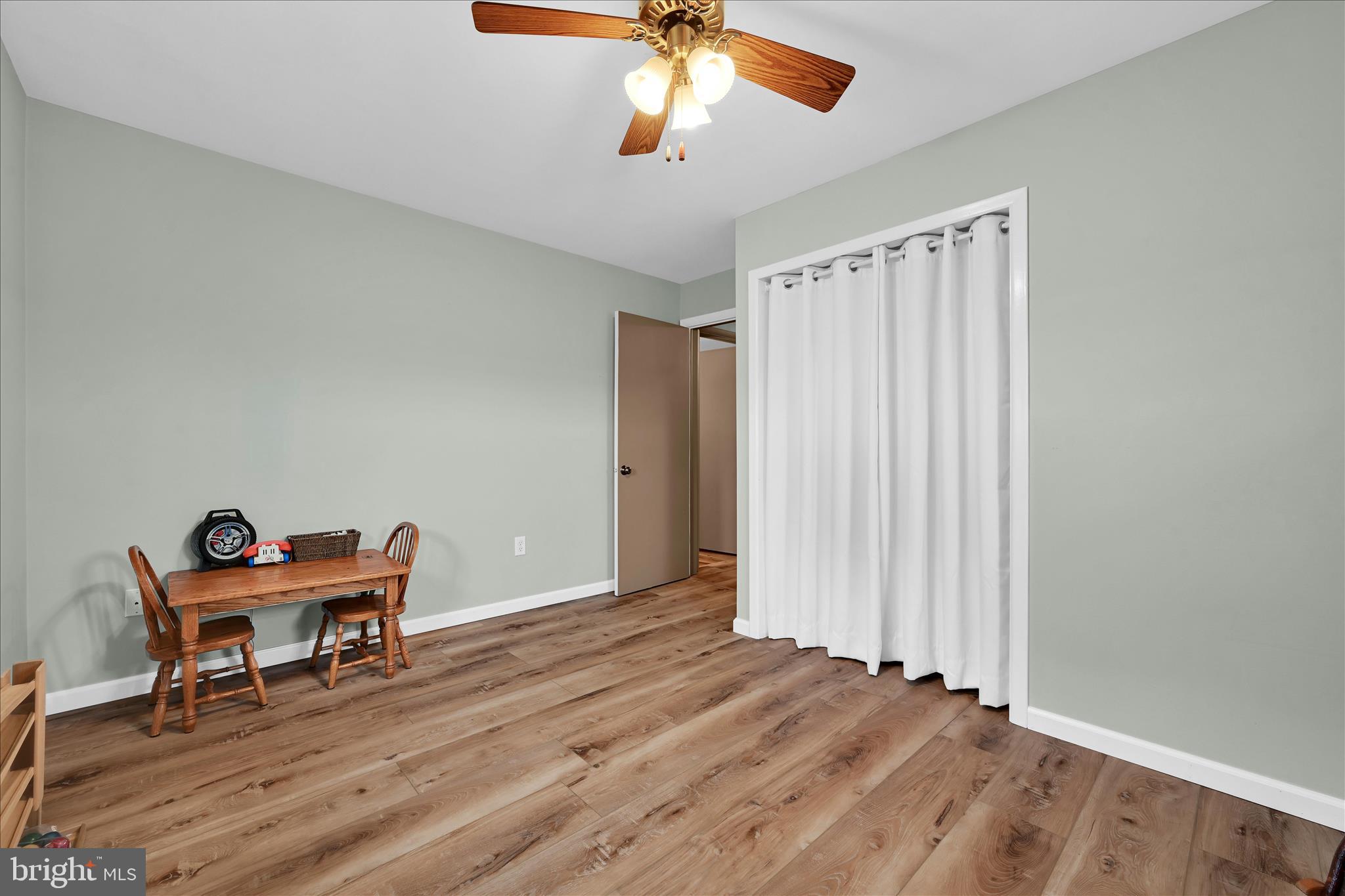 HIMES HILL - Residential