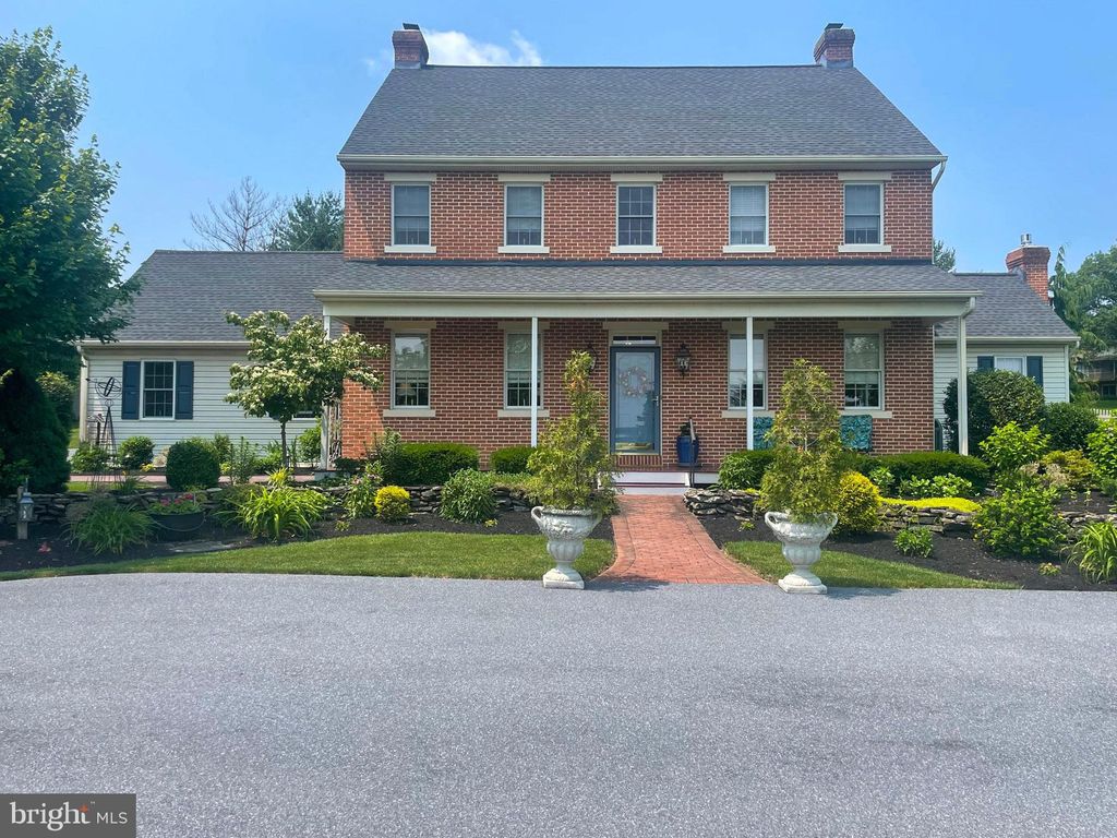 Photo of 57 Northview Road, LITITZ, PA 17543 (MLS # PALA2071426)