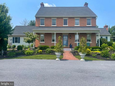 Photo of 57 Northview Road, LITITZ, PA 17543 (MLS # PALA2071426)