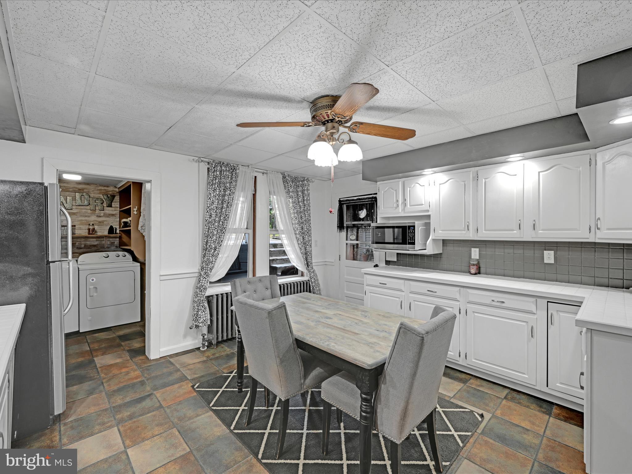 POTTSVILLE - Residential