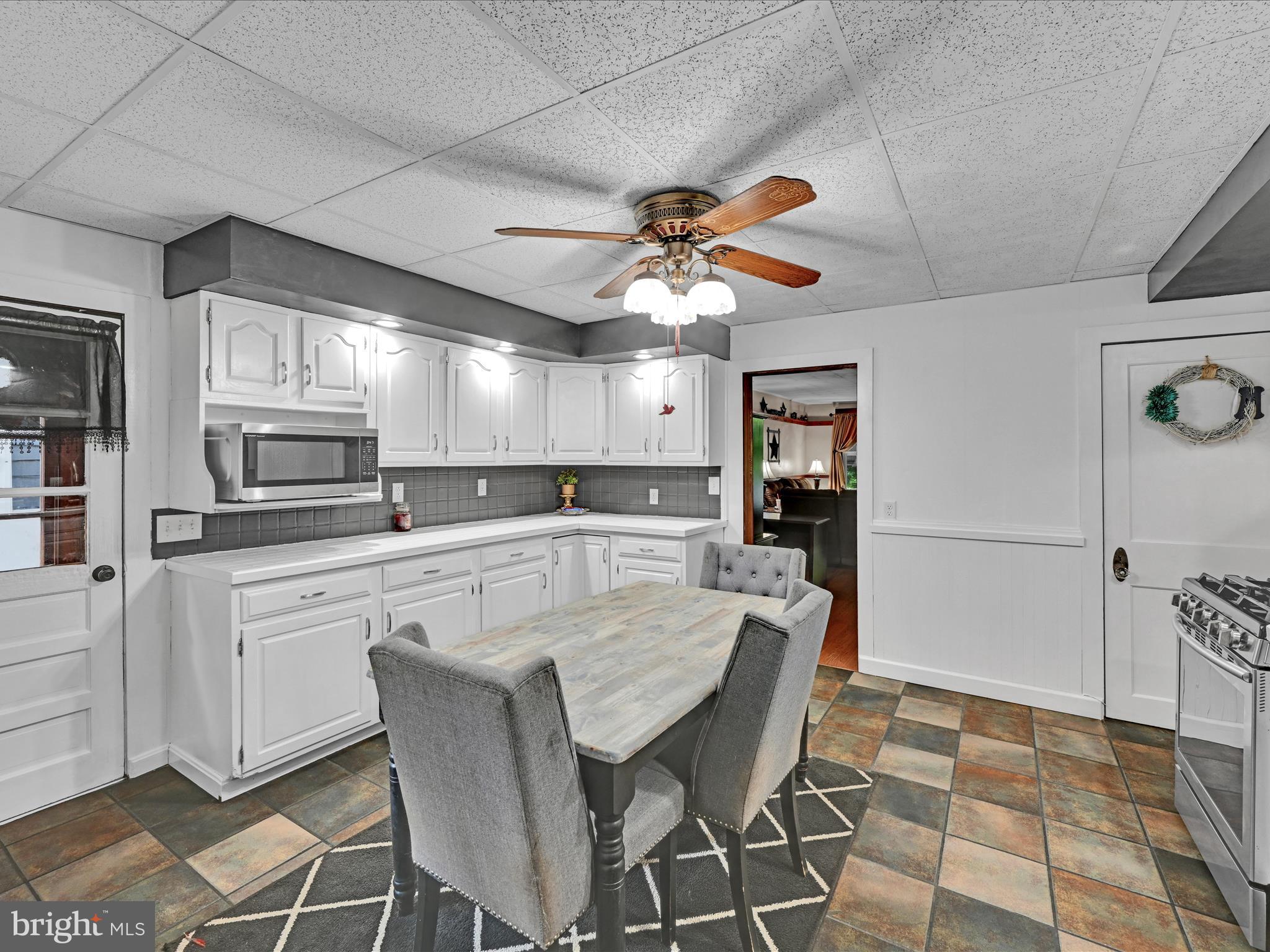 POTTSVILLE - Residential