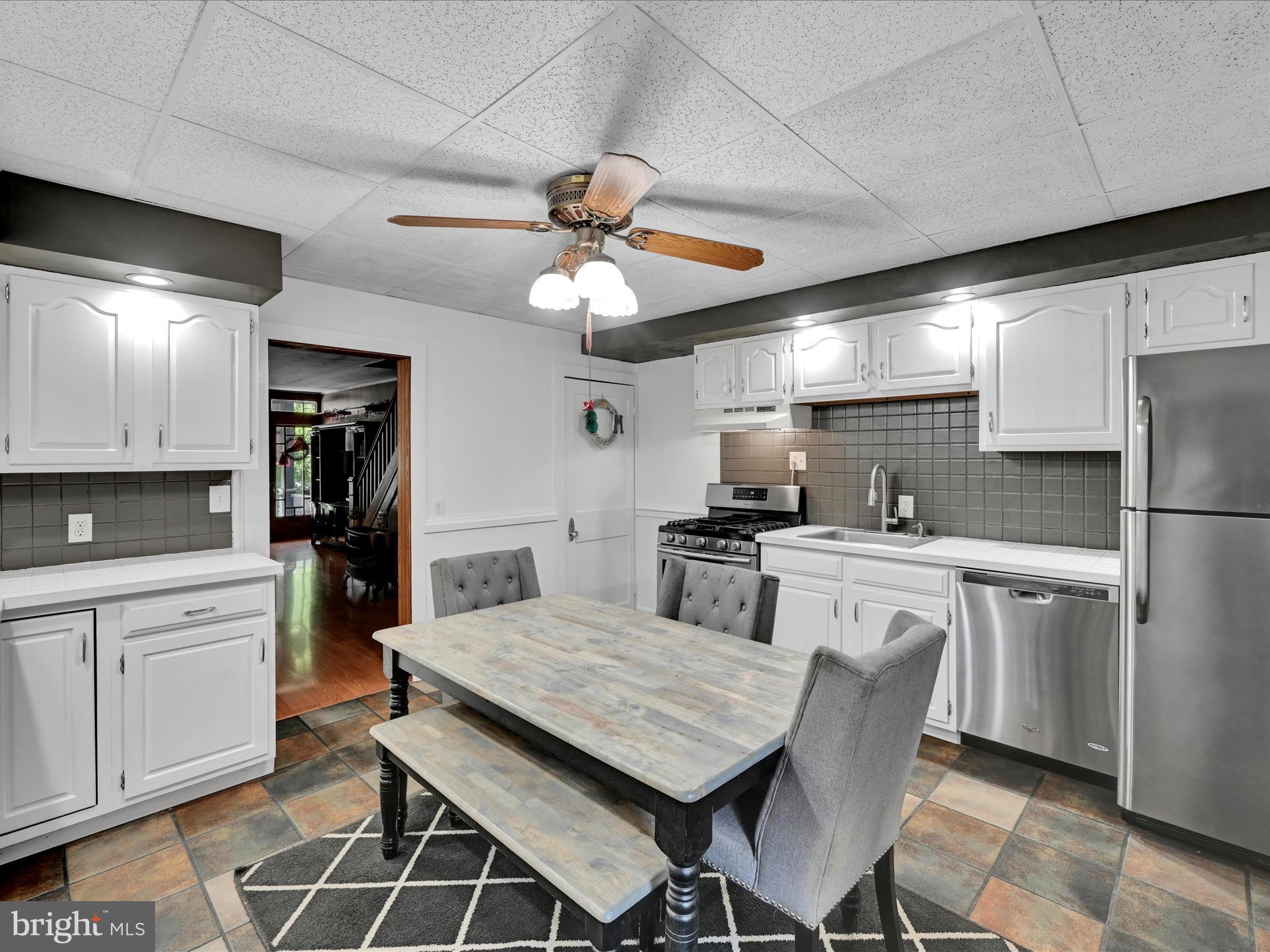 POTTSVILLE - Residential