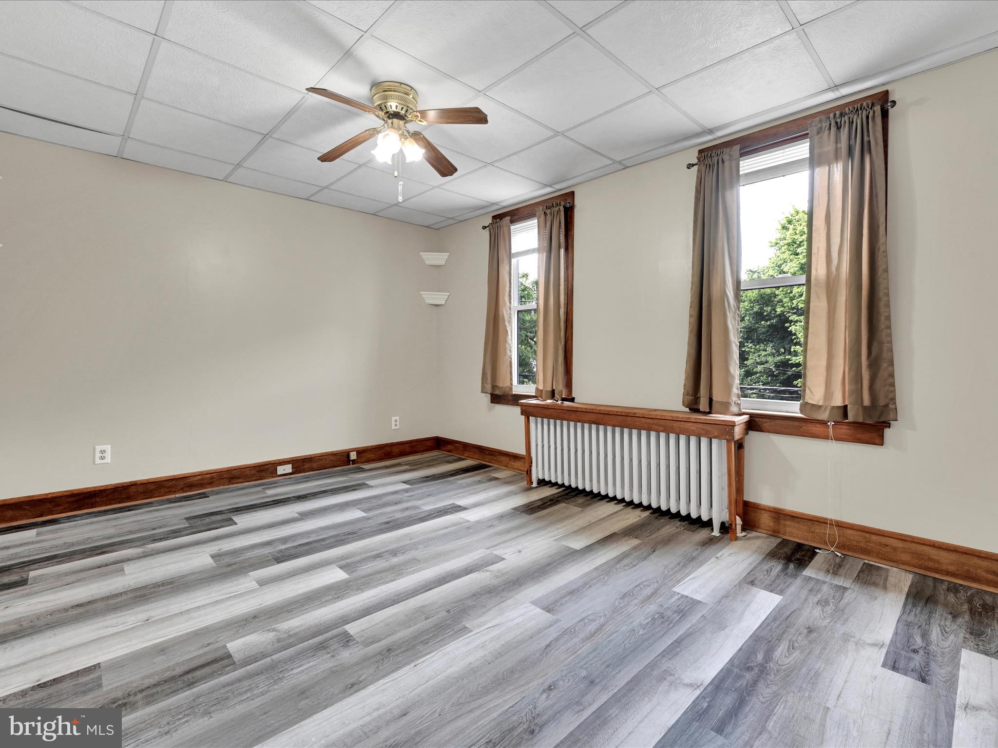 POTTSVILLE - Residential