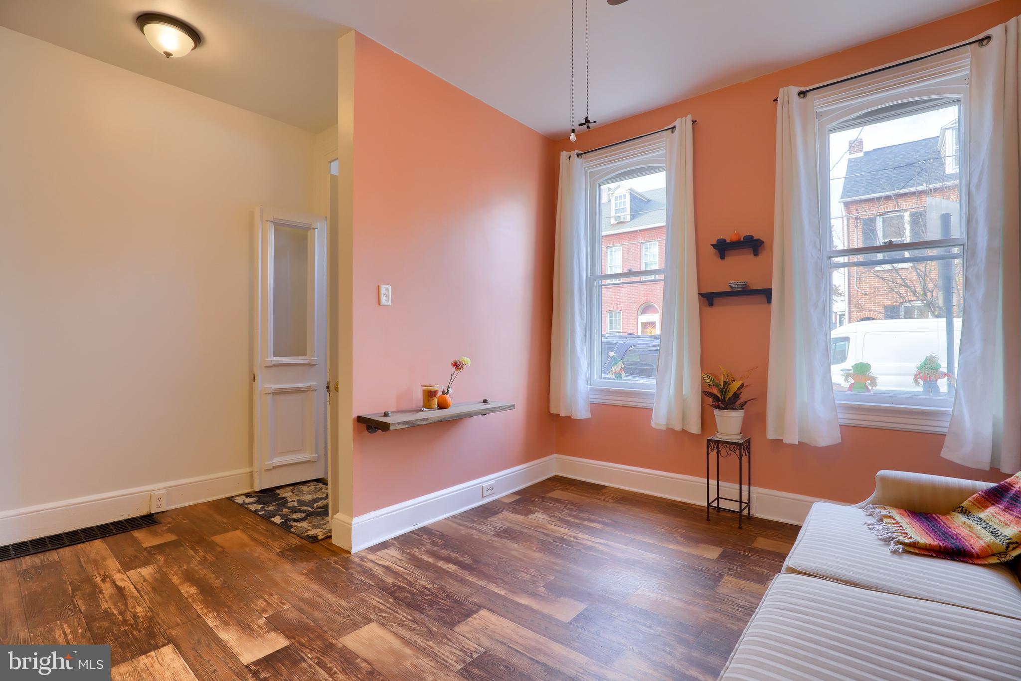 LANCASTER NORTHEAST - Residential