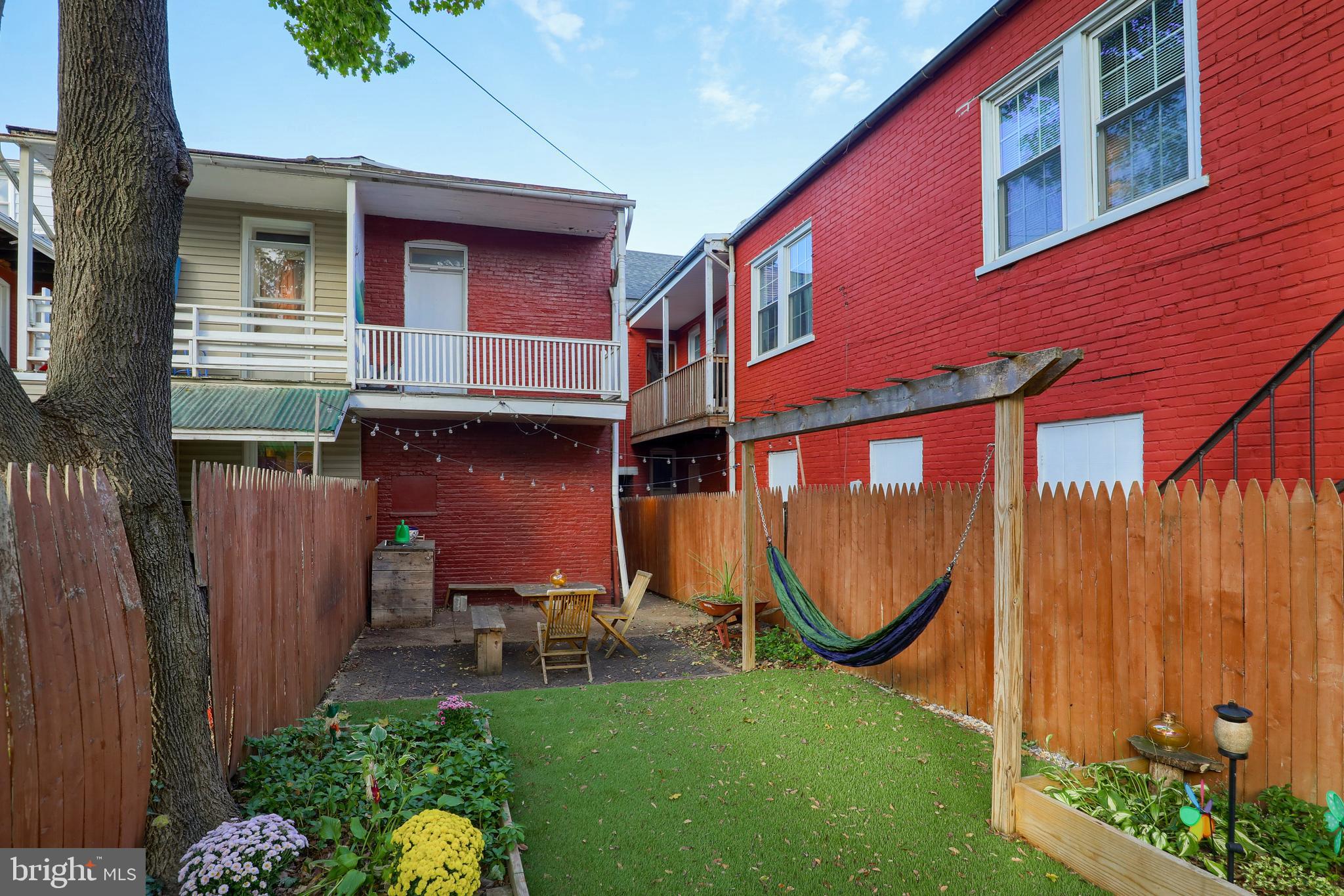 LANCASTER NORTHEAST - Residential