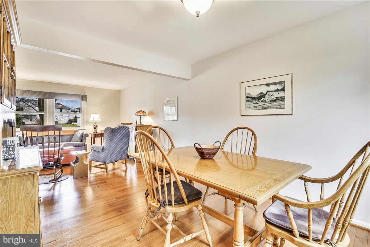 CRESTBROOK - Residential