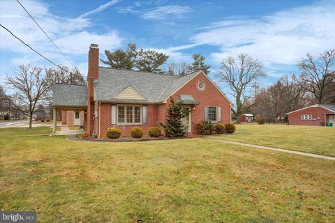 1566 WILSON AVENUE CHAMBERSBURG PA 17201