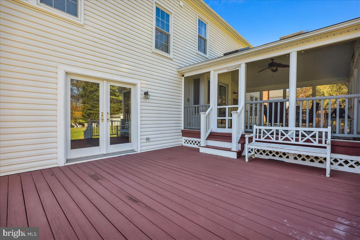 MILLS FARM - Residential