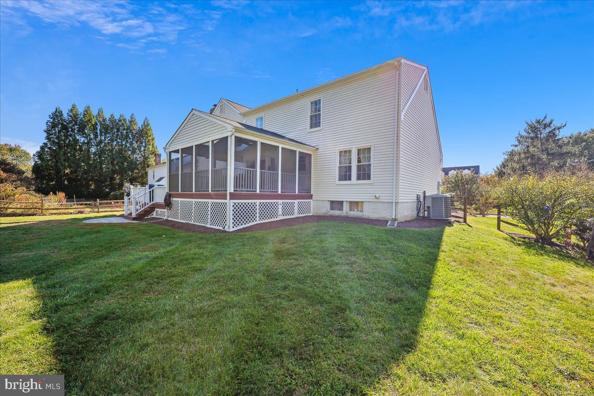 MILLS FARM - Residential