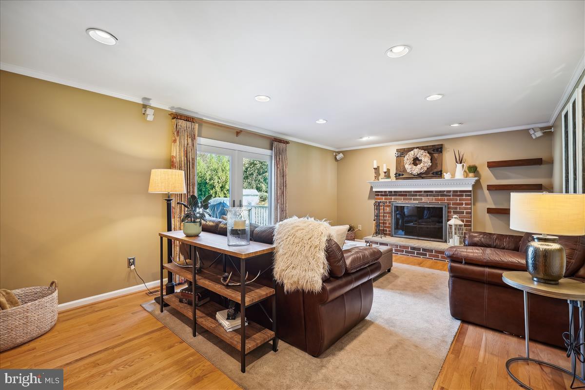 MILLS FARM - Residential