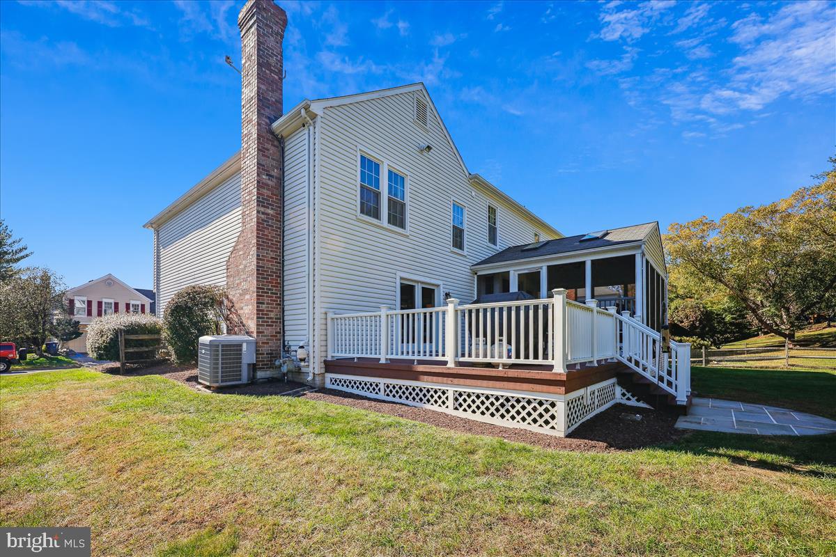 MILLS FARM - Residential