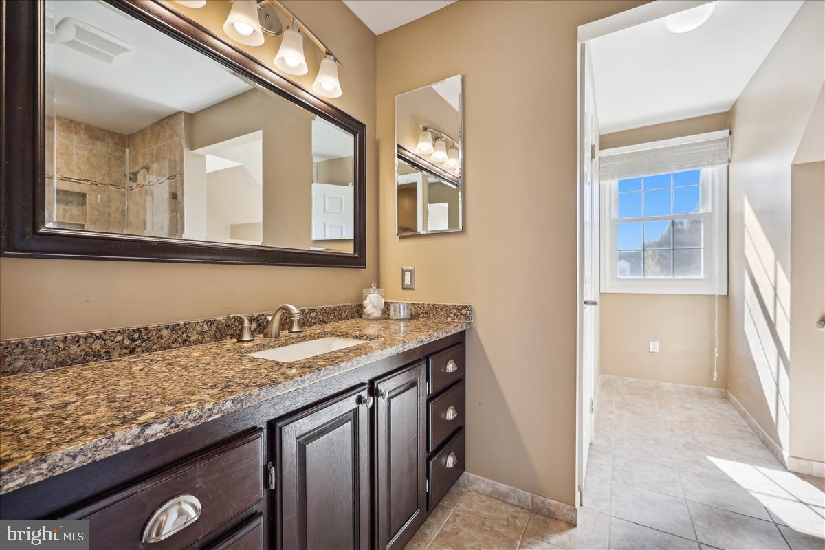 MILLS FARM - Residential