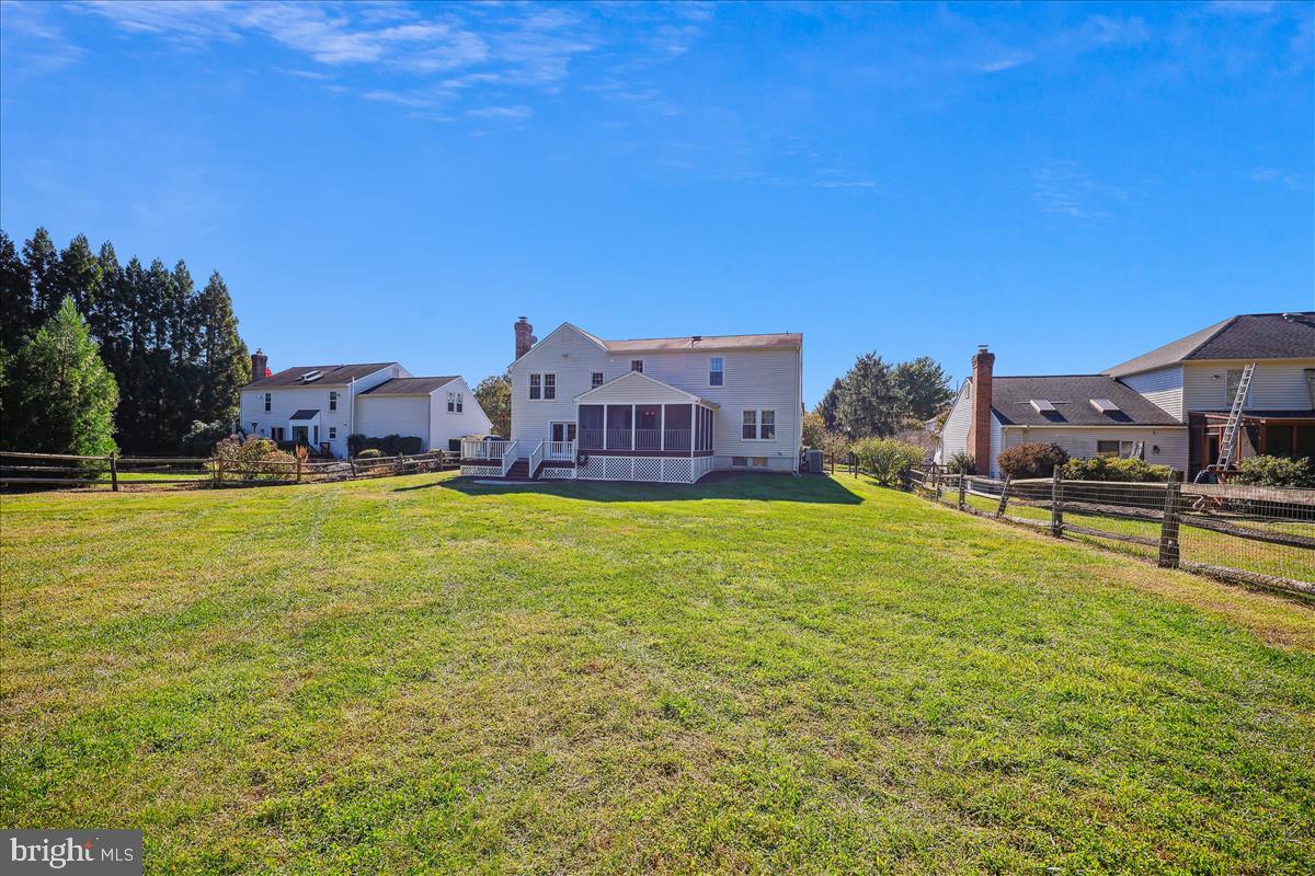 MILLS FARM - Residential