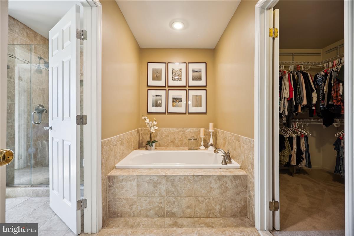 MILLS FARM - Residential