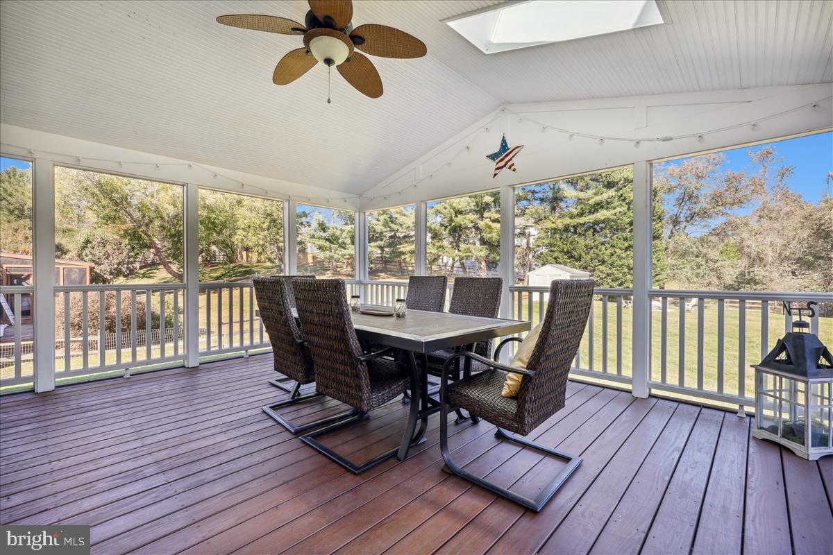 MILLS FARM - Residential