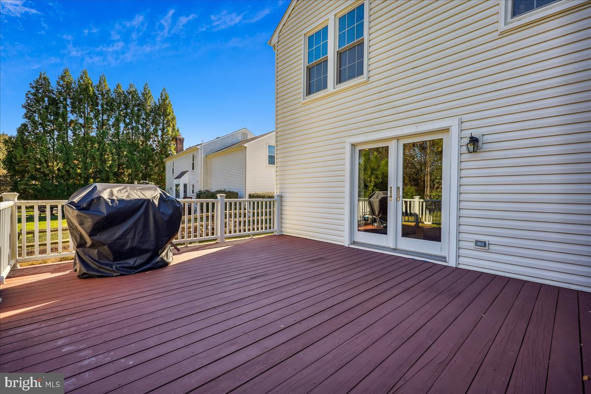 MILLS FARM - Residential