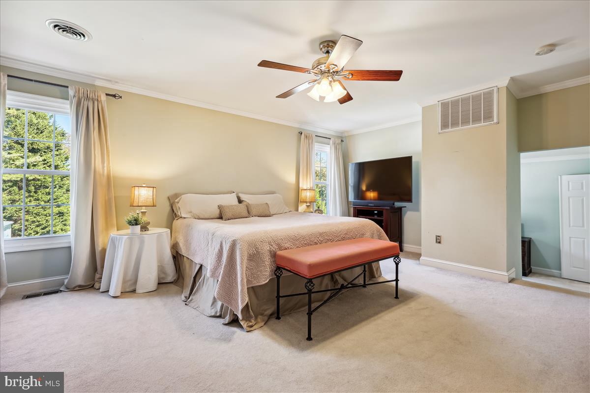 MILLS FARM - Residential