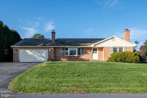 Photo of 155 ICEHOUSE HILL RD, STEVENS, PA 17578 (MLS # PALA2027510)