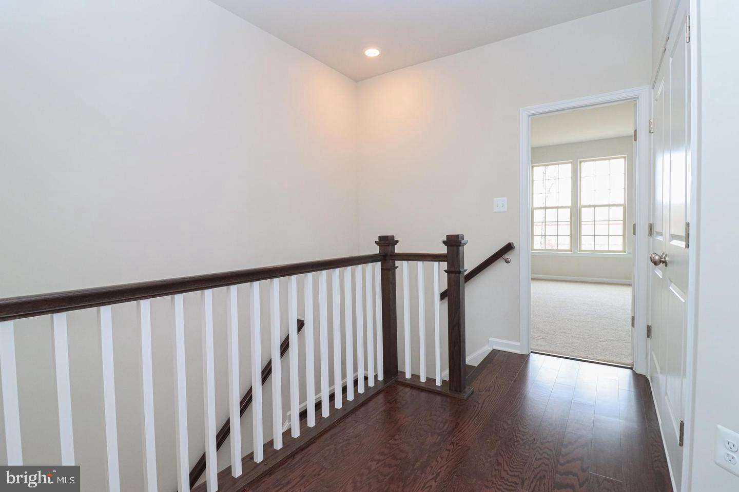 EAST QUARTER - Residential Lease