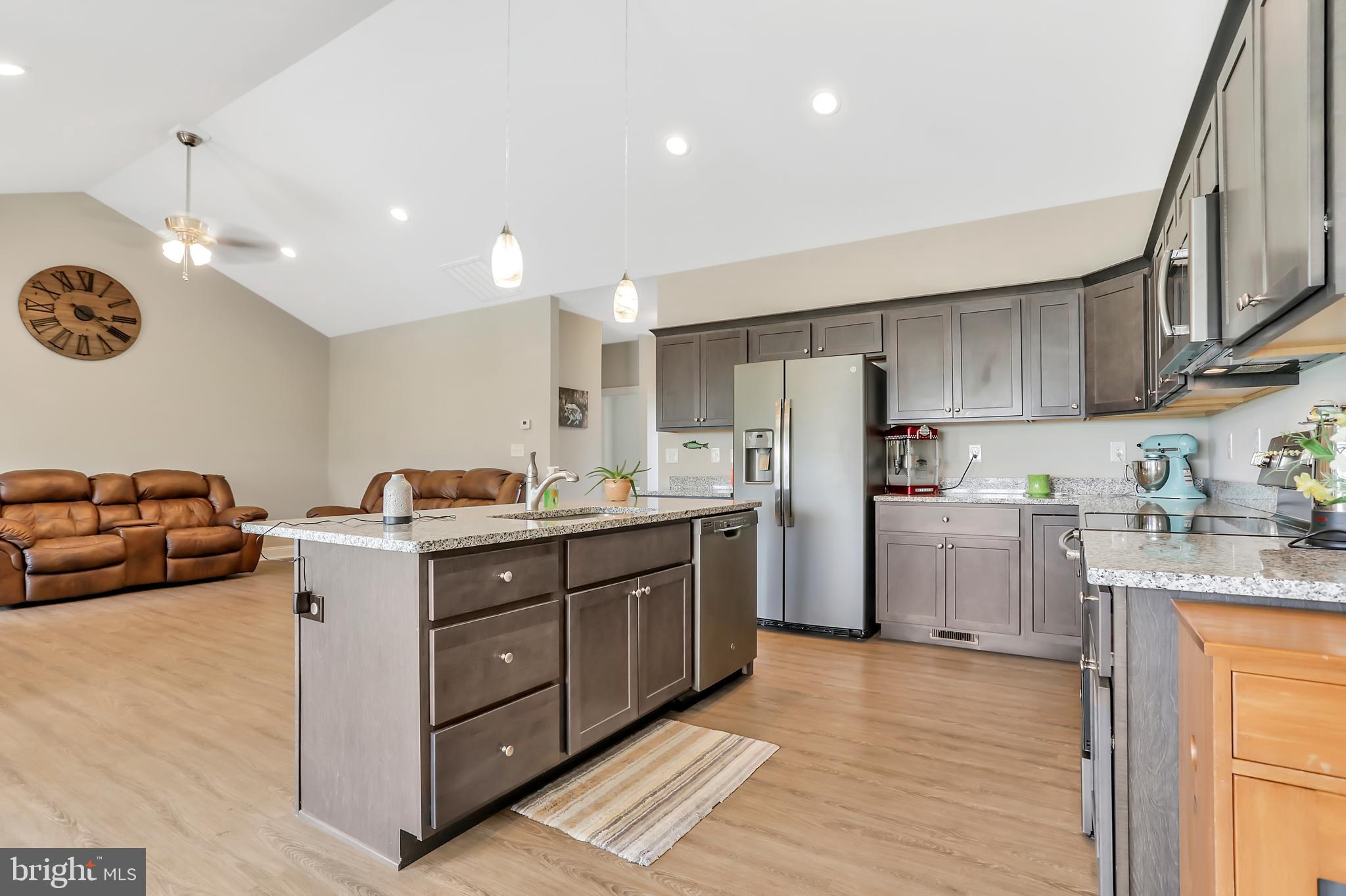 NORTH RIDGE - Residential