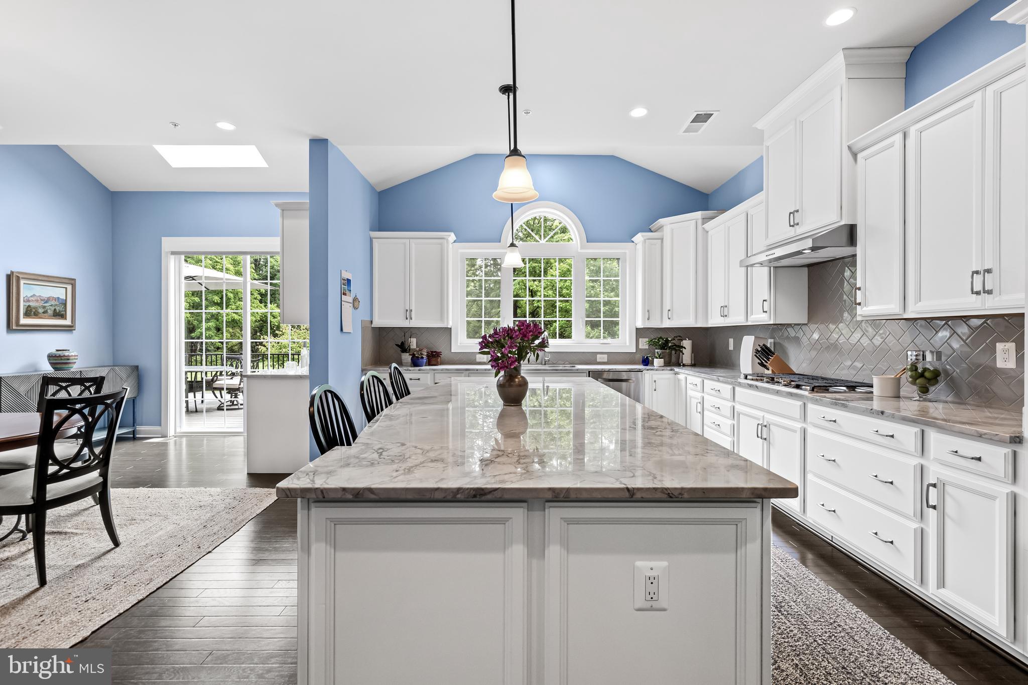 WEATHERSTONE - Residential