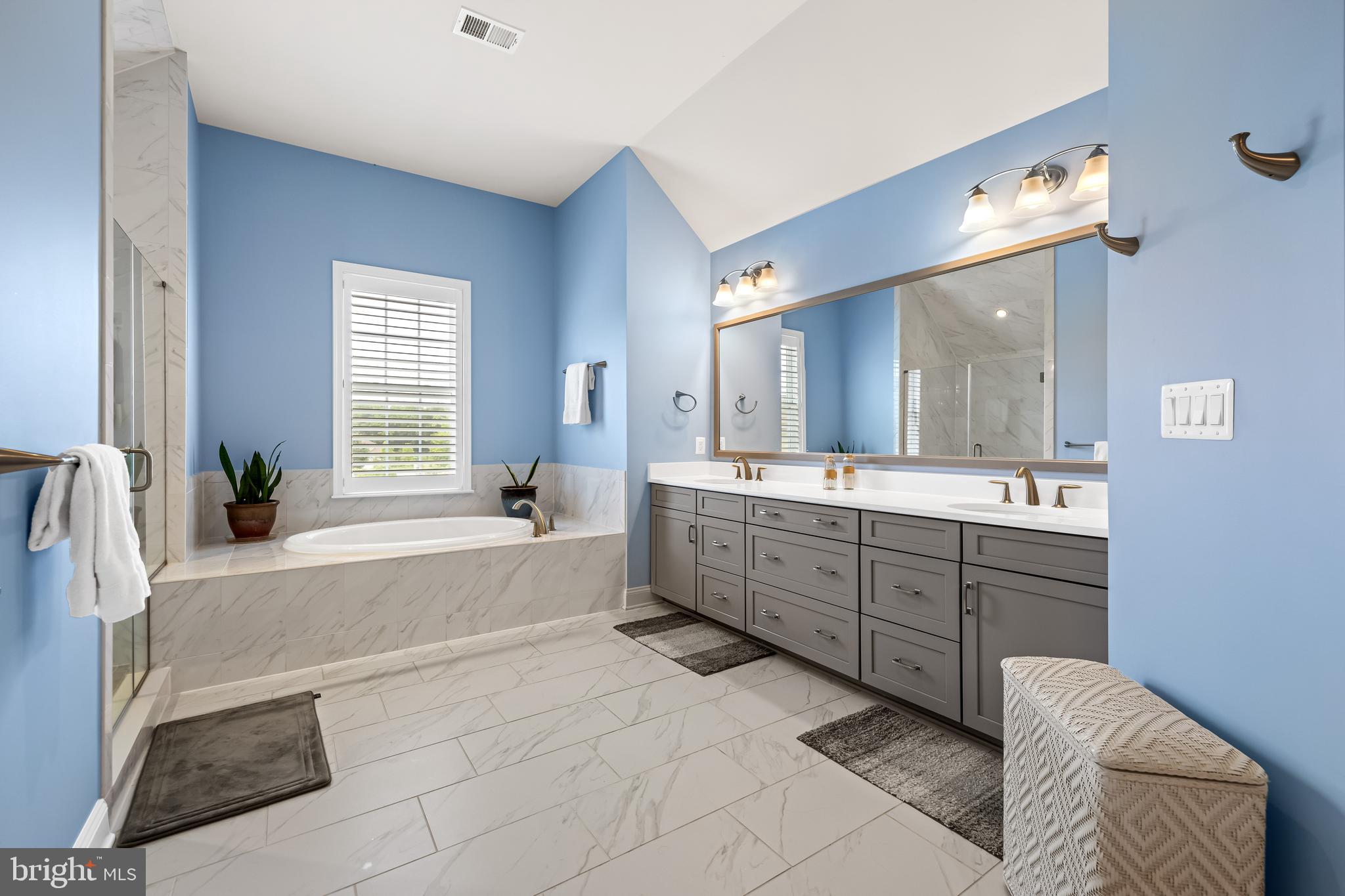 WEATHERSTONE - Residential