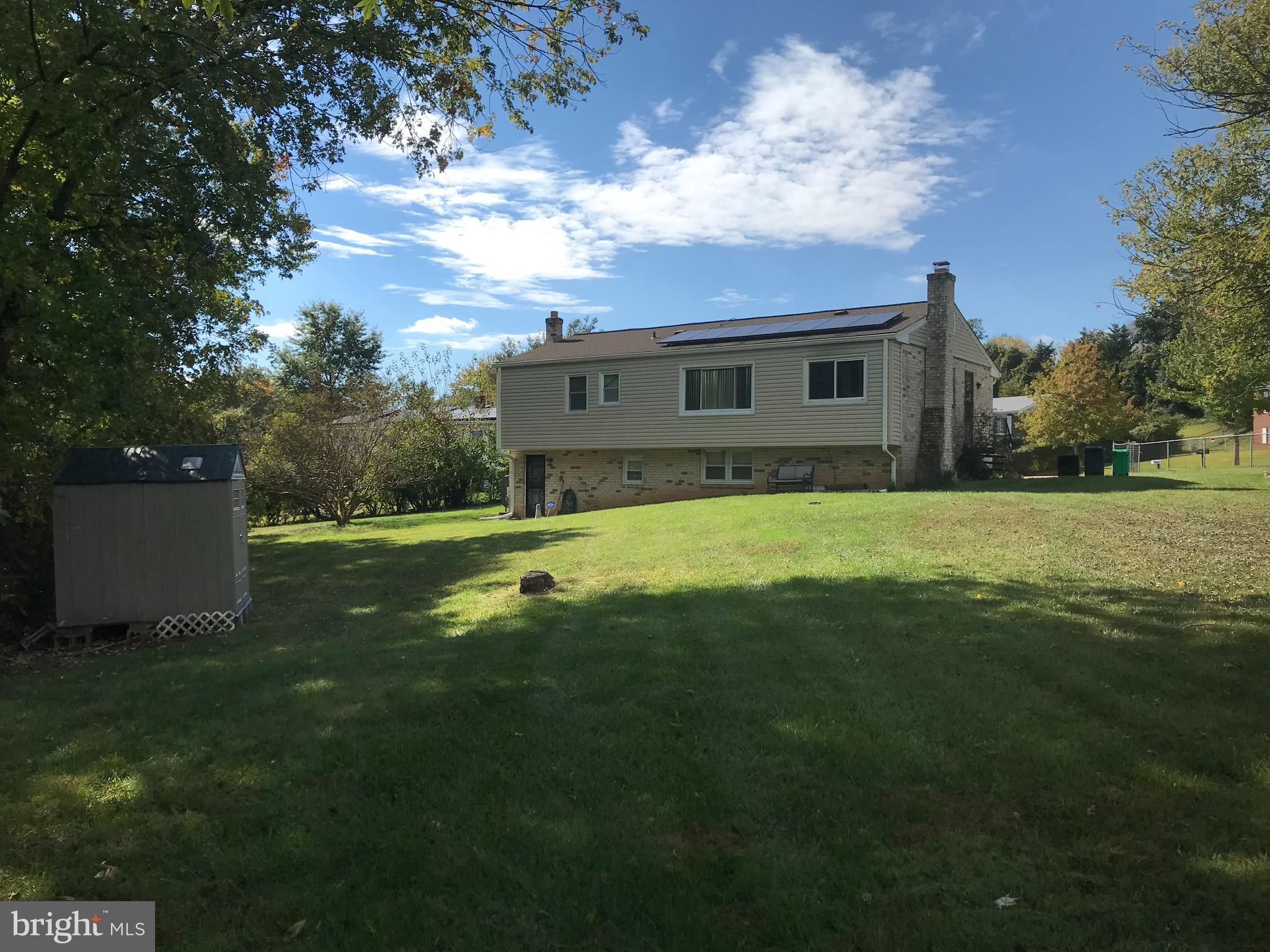 LYNNALAN ACRES - Residential