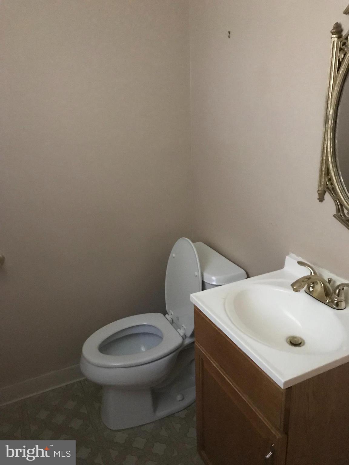 LYNNALAN ACRES - Residential