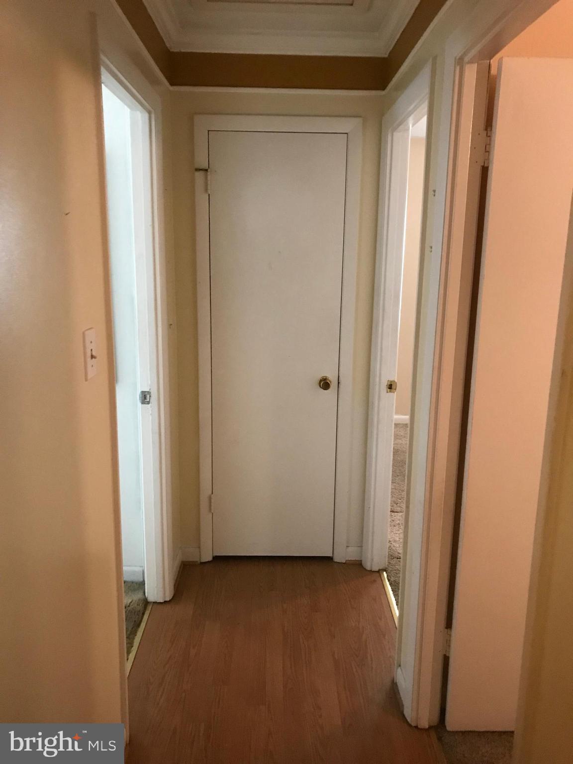 LYNNALAN ACRES - Residential