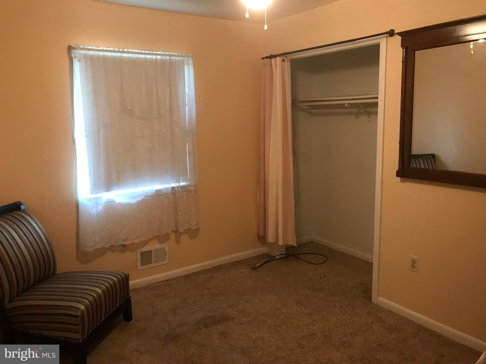 LYNNALAN ACRES - Residential