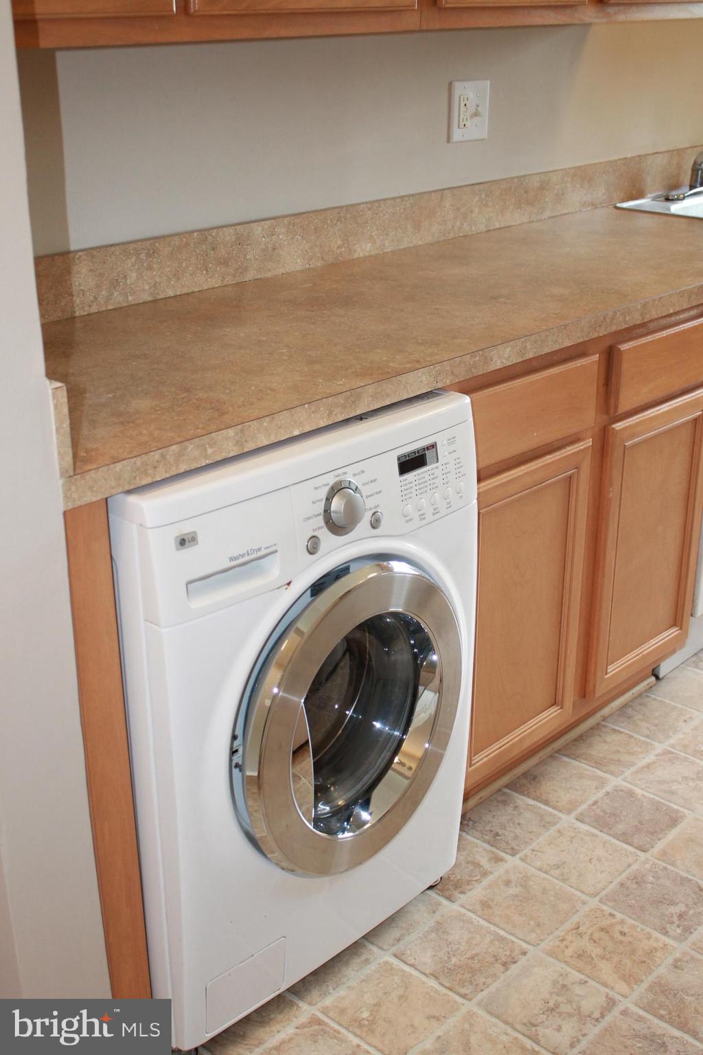 WESTWOOD COMMONS - Residential