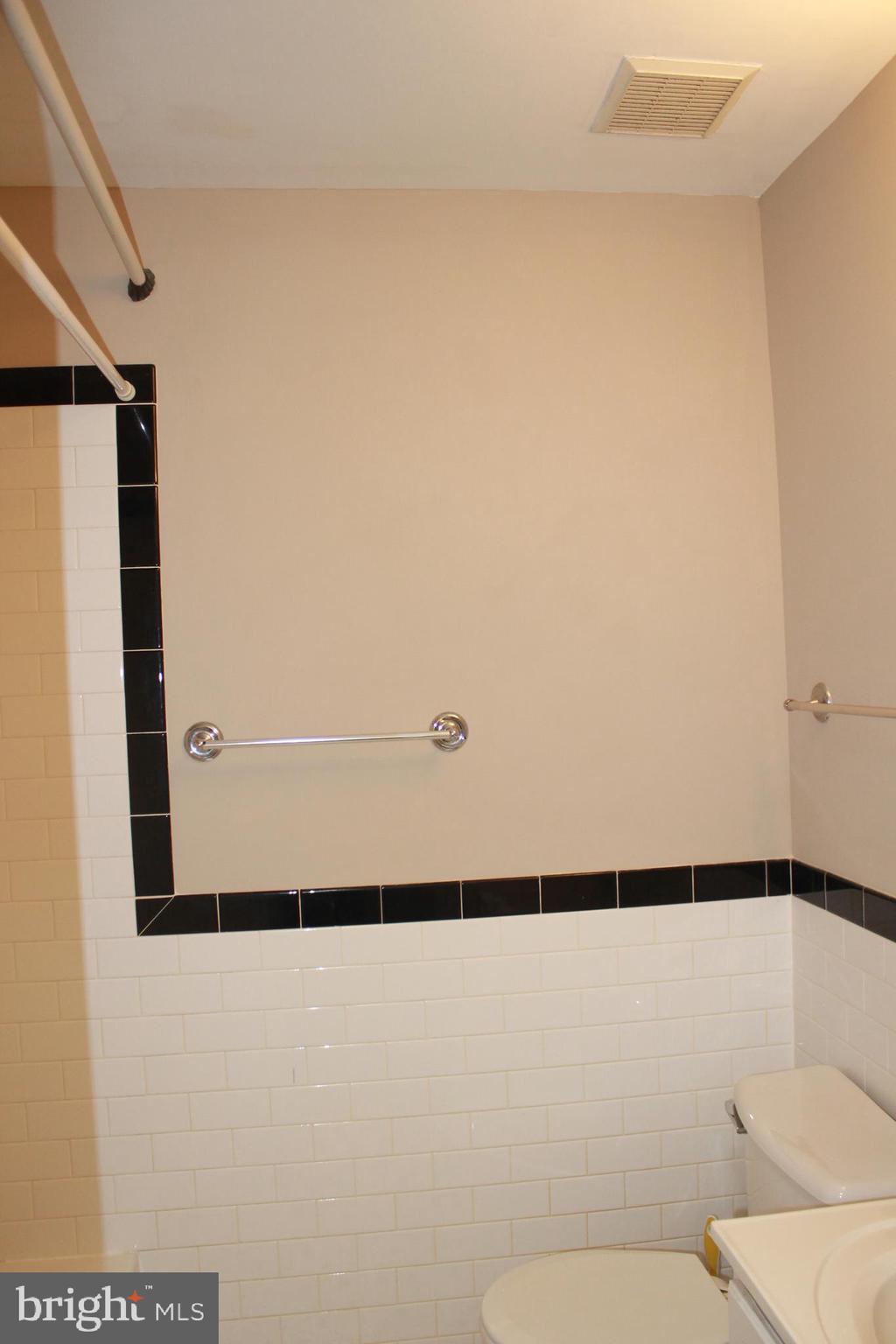 WESTWOOD COMMONS - Residential