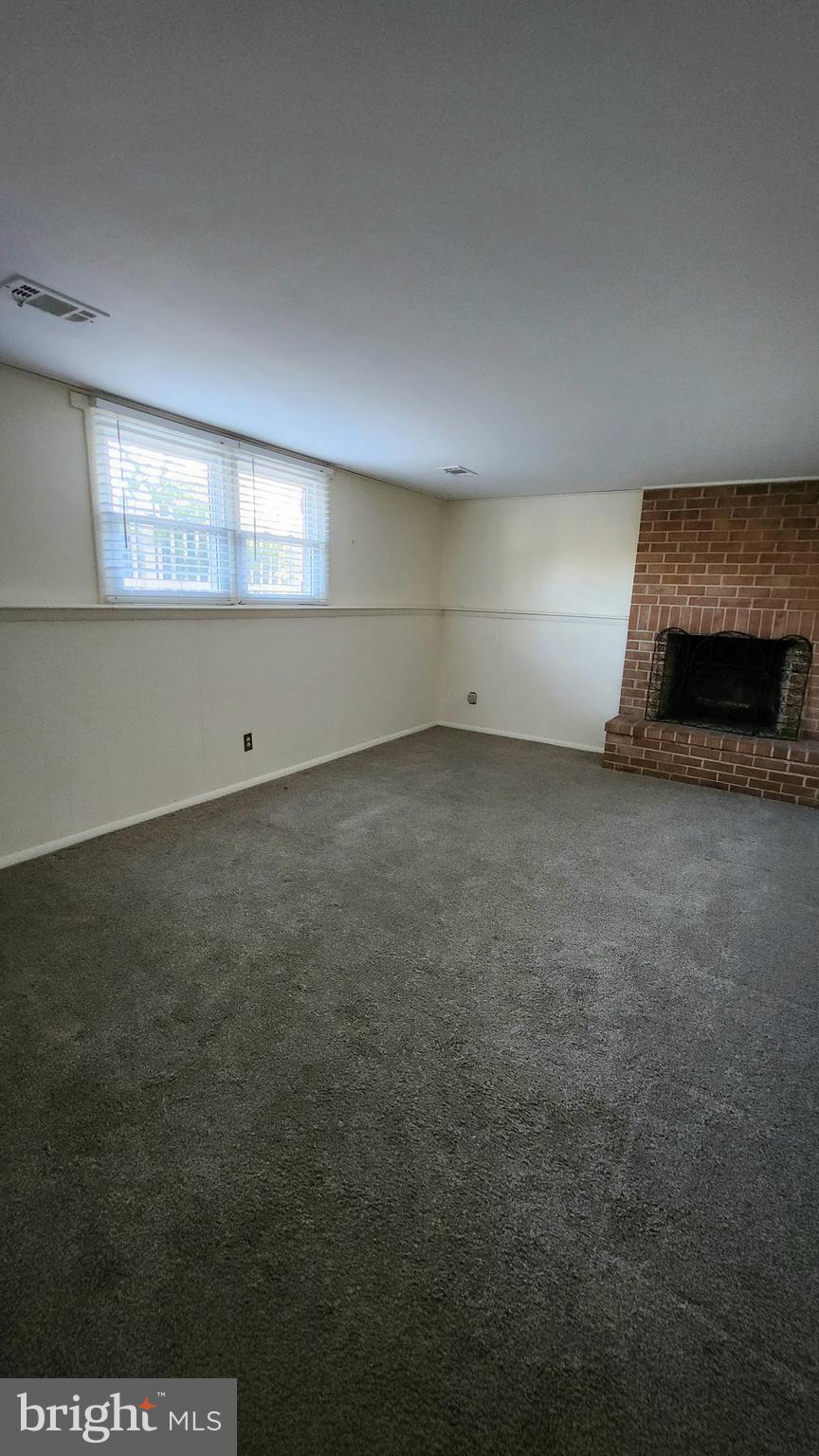 COLONIAL ACRES - Residential