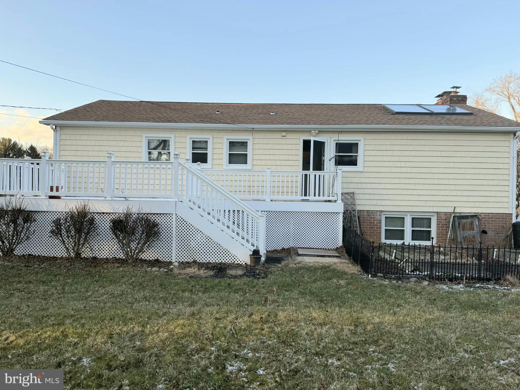 COLONIAL ACRES - Residential