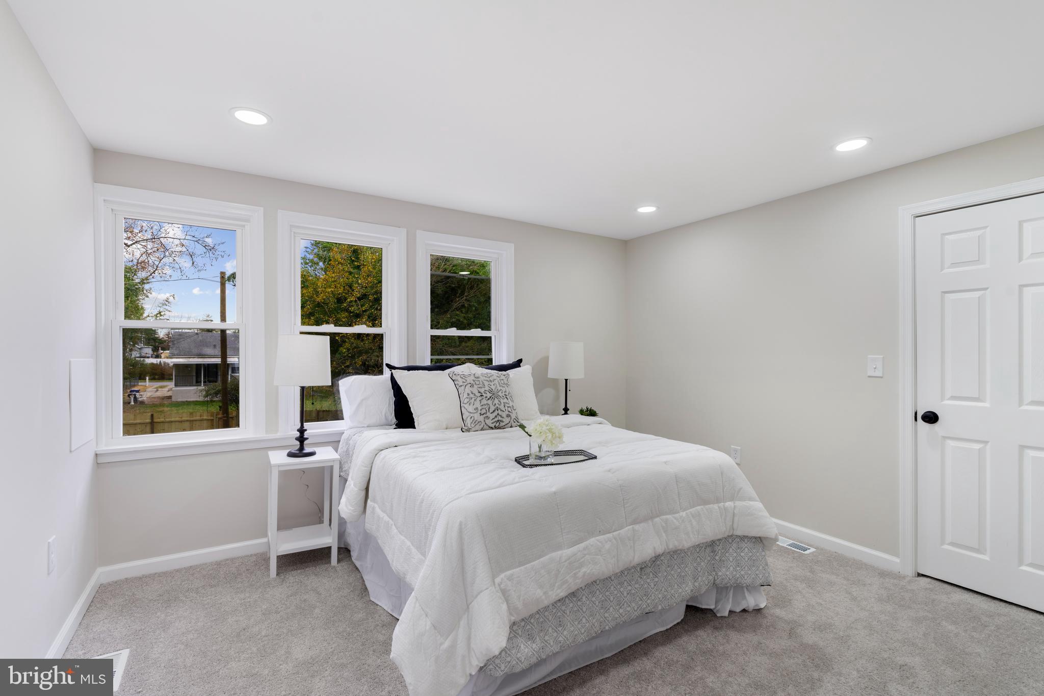 MOUNT WASHINGTON - Residential