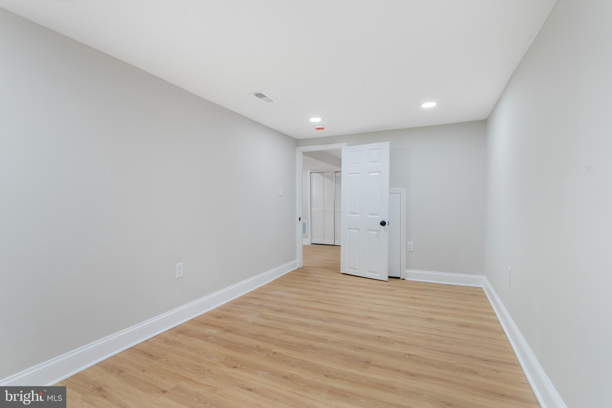 MOUNT WASHINGTON - Residential