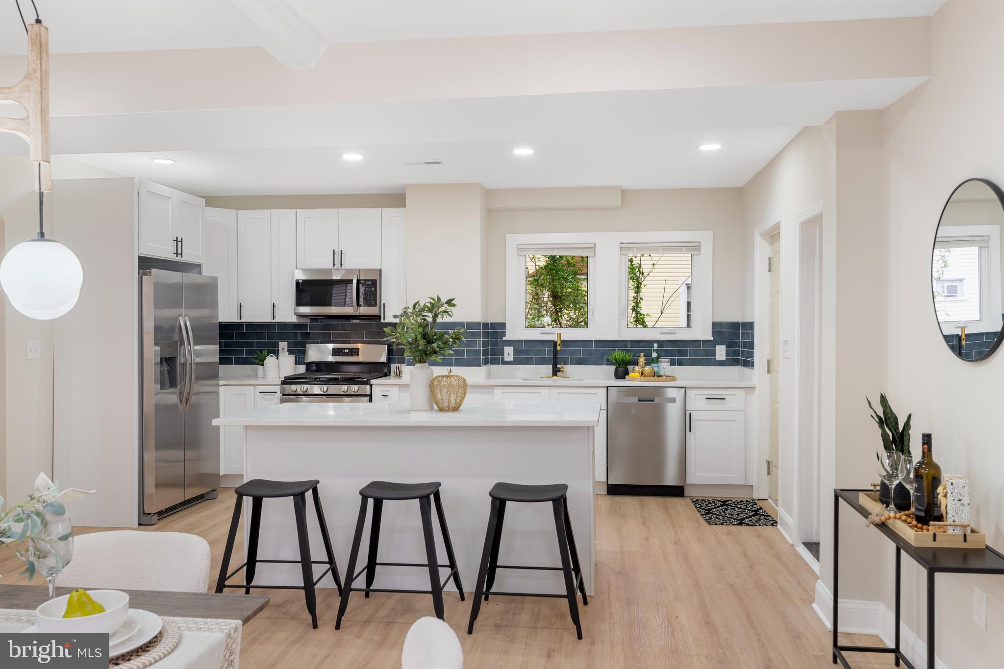 MOUNT WASHINGTON - Residential