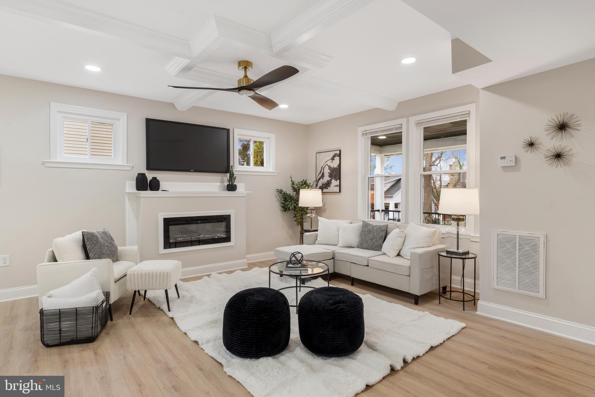 MOUNT WASHINGTON - Residential