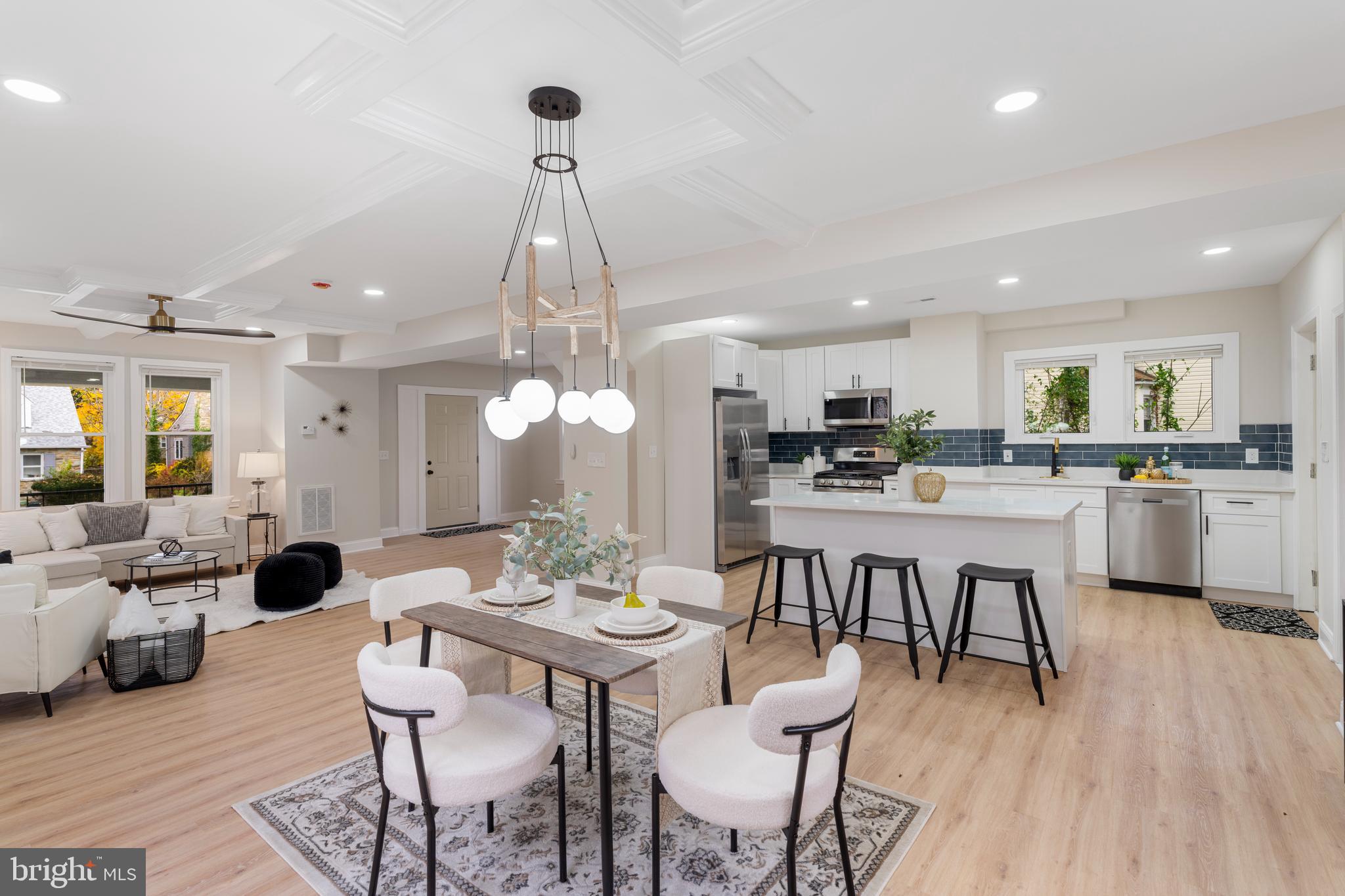 MOUNT WASHINGTON - Residential