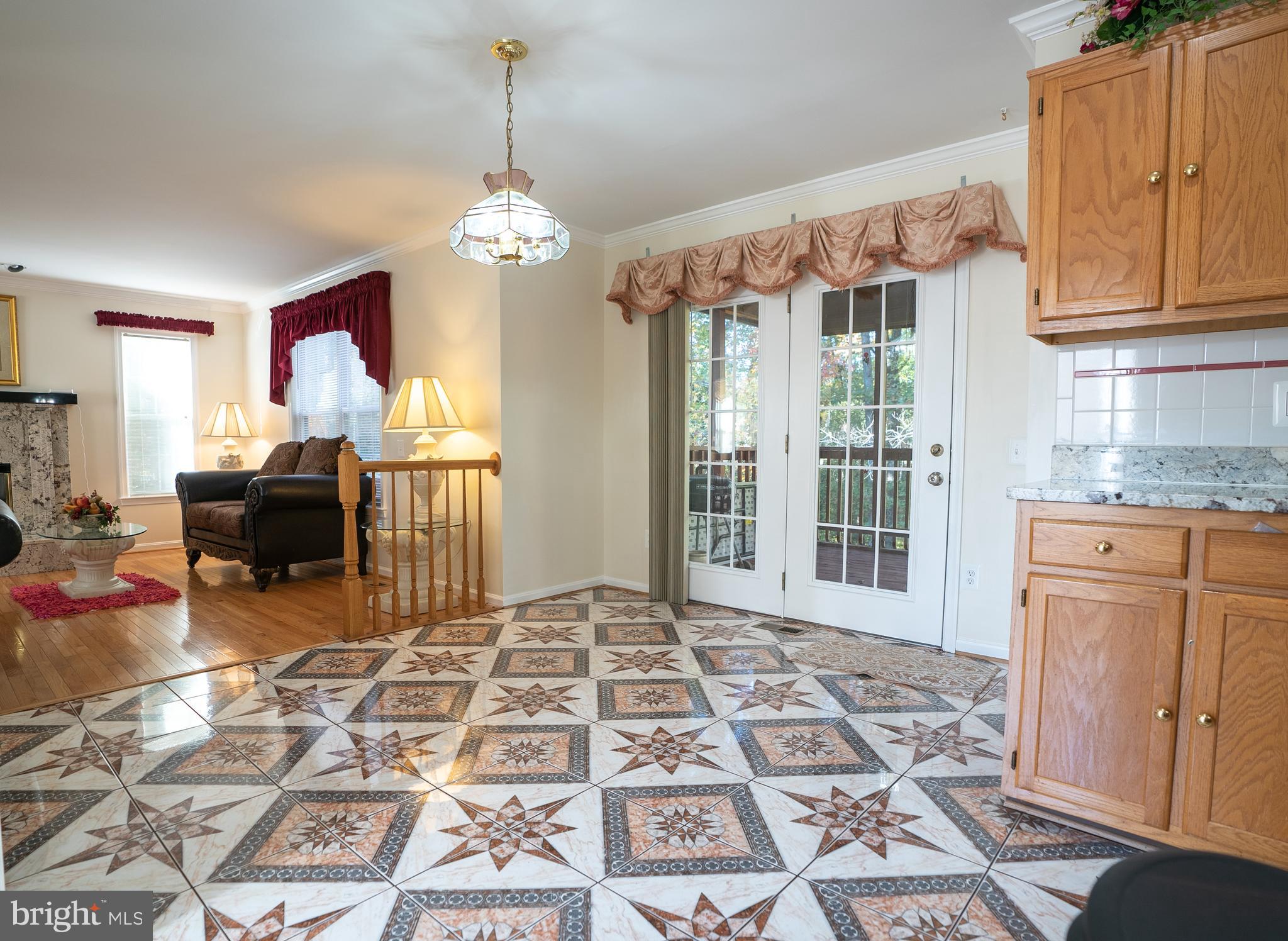 NORTHRIDGE - Residential