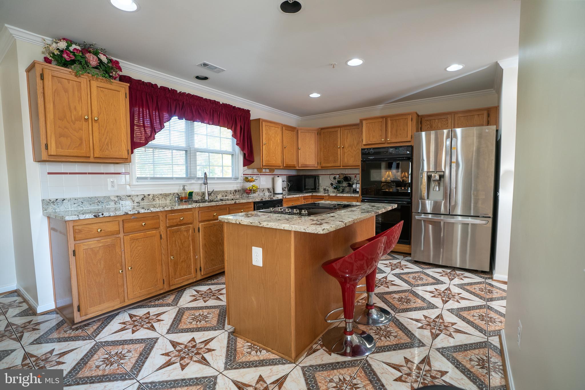 NORTHRIDGE - Residential