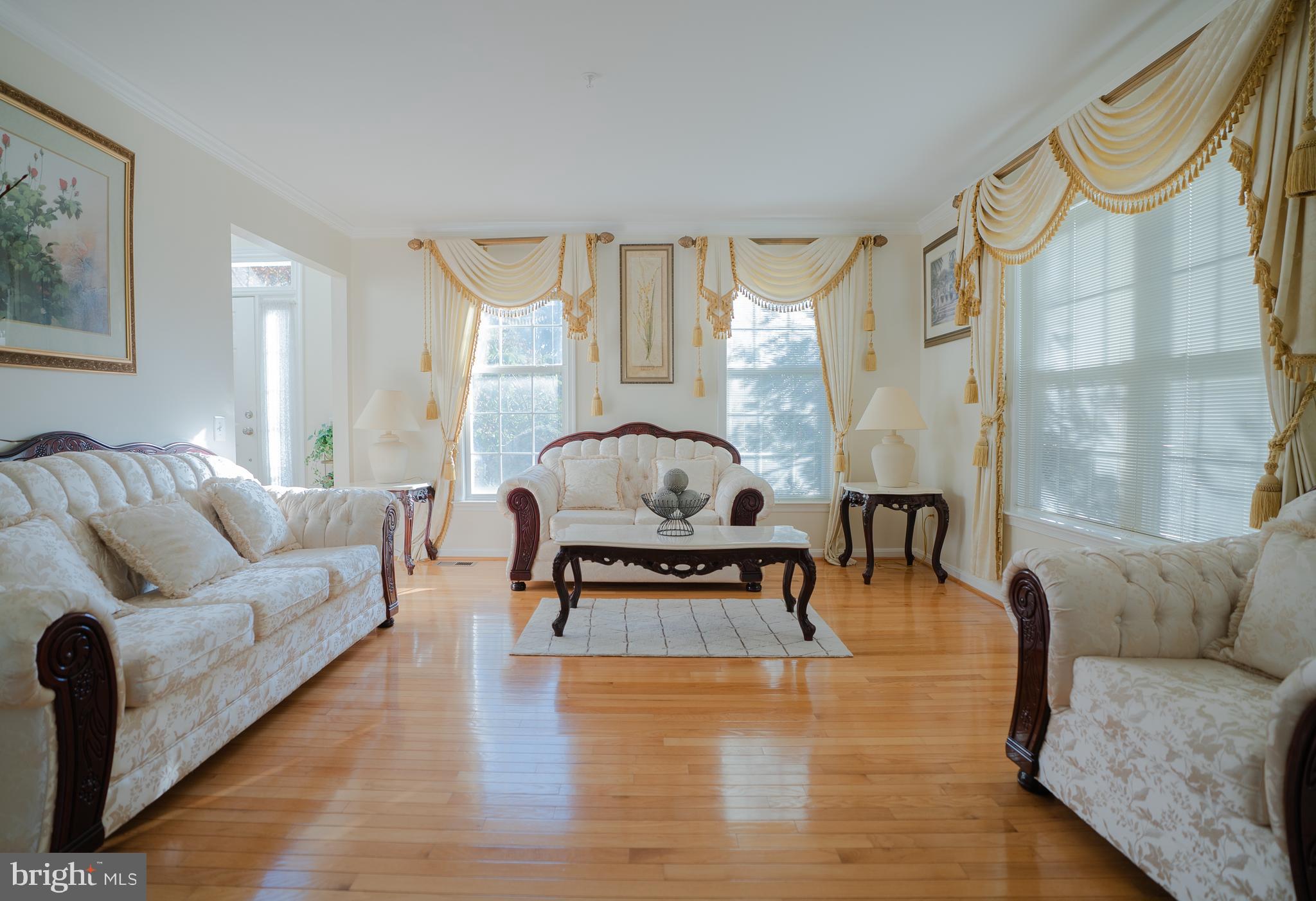 NORTHRIDGE - Residential