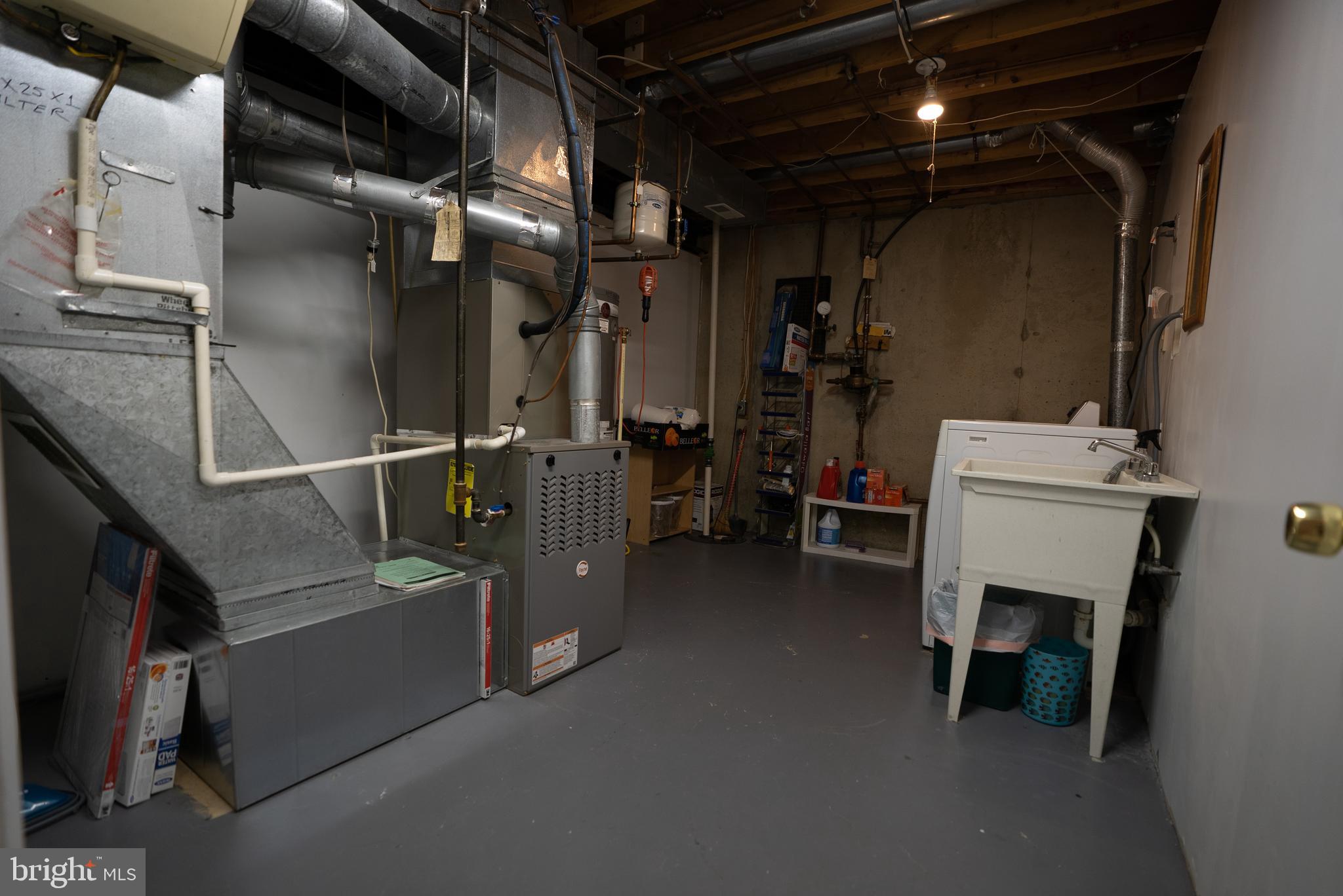 NORTHRIDGE - Residential