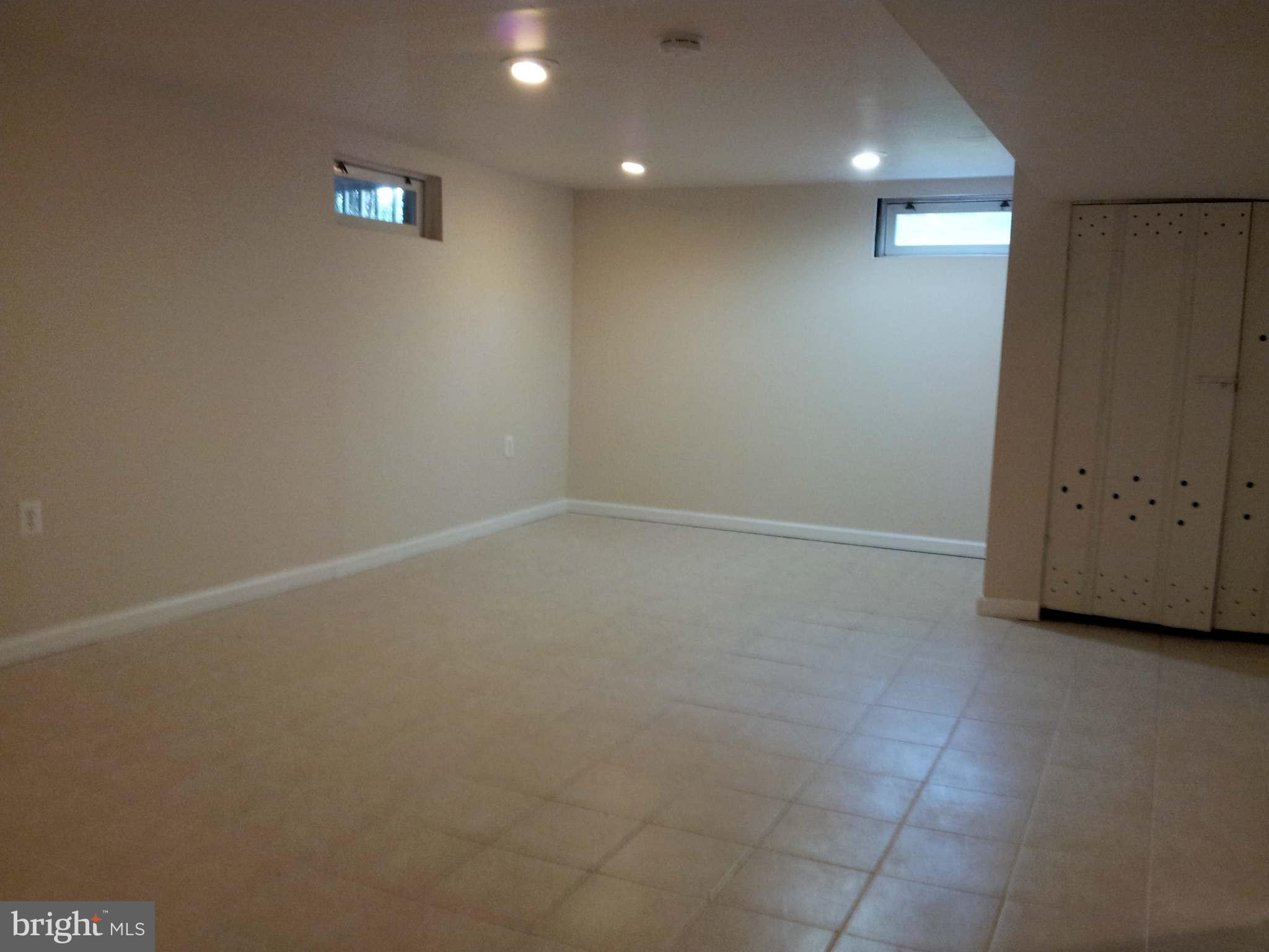 GLASSMANOR - Residential