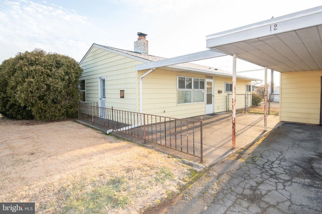 Photo of 12 Palm Lane, LEVITTOWN, PA 19054 (MLS # PABU2112146)