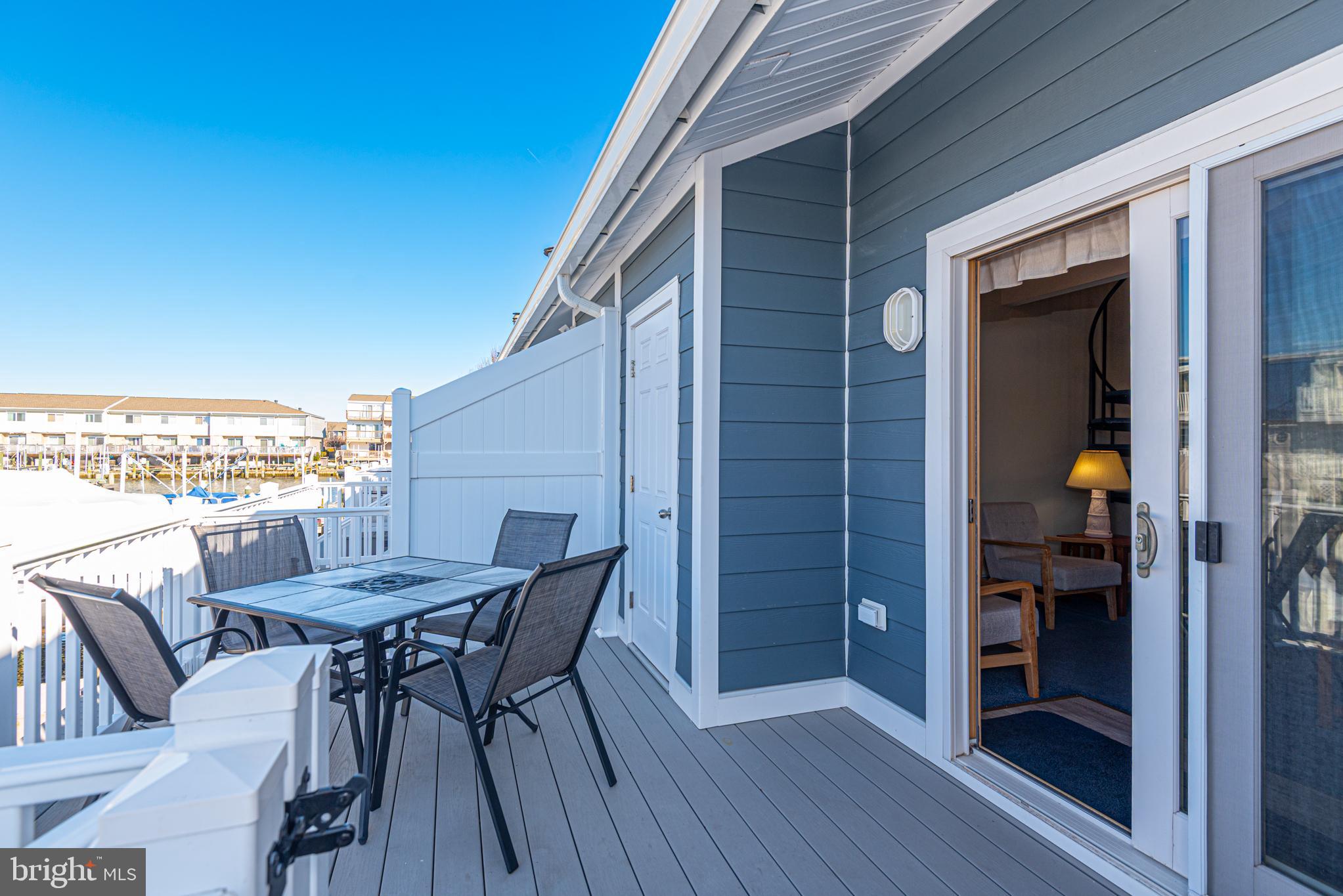 2819 PLOVER UNIT 4305