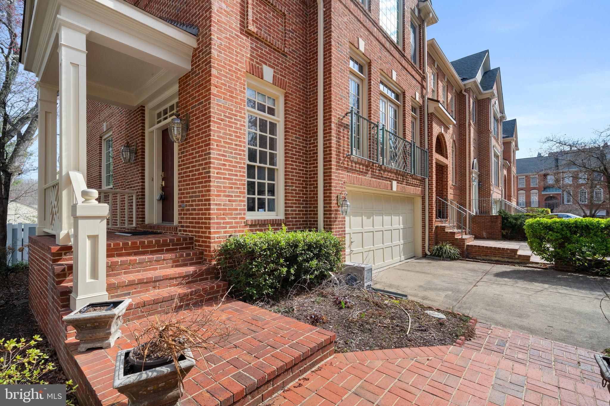 MAINS AT ANNANDALE - Residential