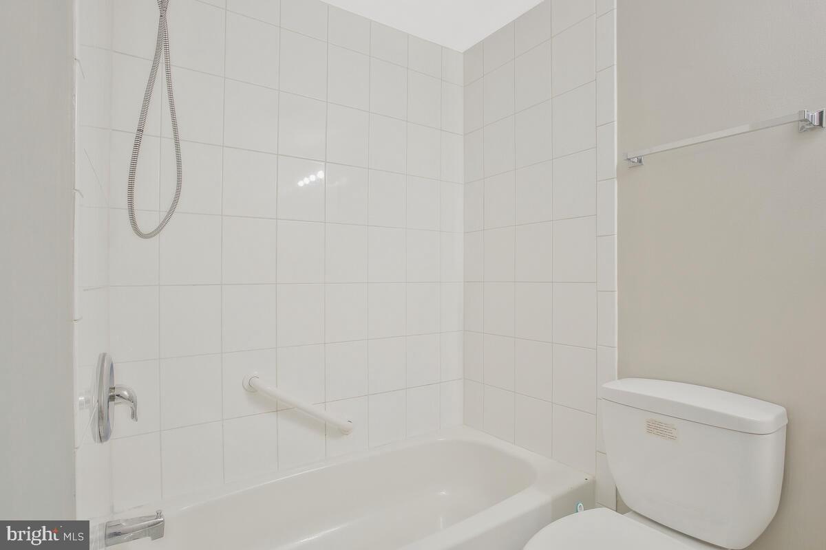 CHARING CROSS - Residential Lease