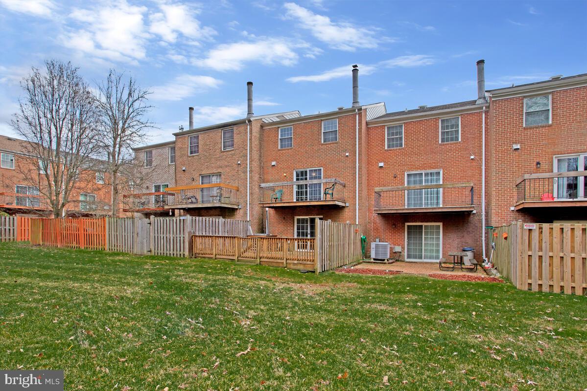 CHARING CROSS - Residential Lease