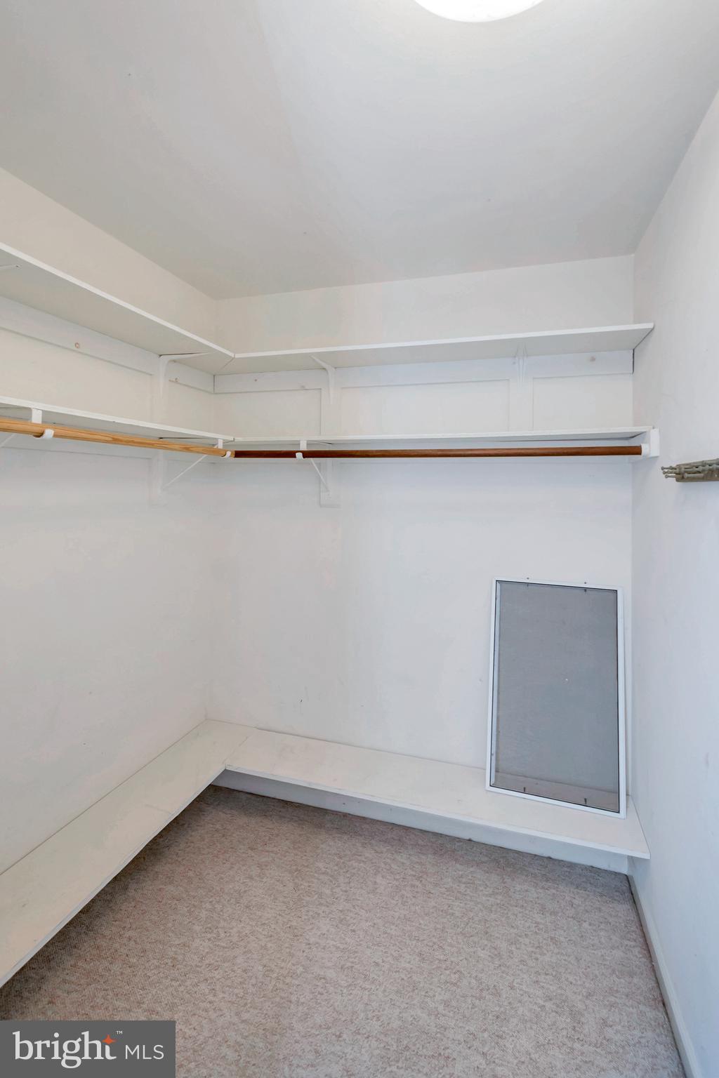 SHERATON HILLS EAST - Residential